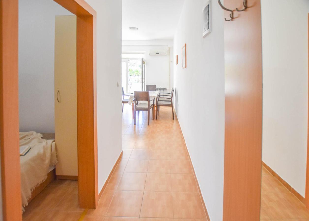Apartments Flora Pakostane Ngoại thất bức ảnh